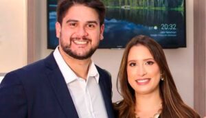 Casal fatura R$ 4 milhões com clínica de transplante capilar